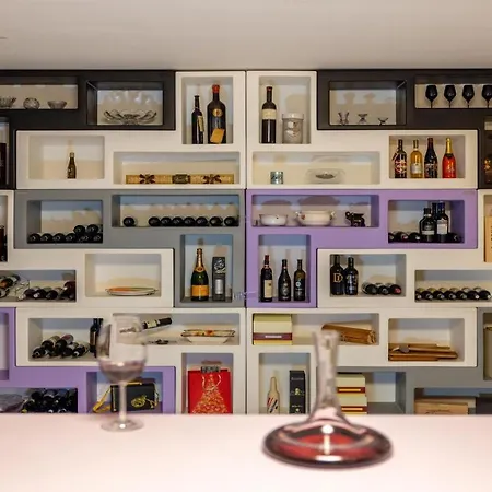 Hotel Velanera & Restaurant Sisan