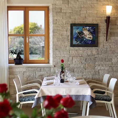 Hotel Velanera & Restaurant 4*