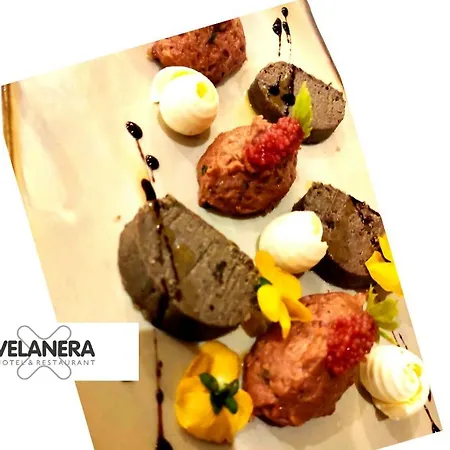 Velanera & Restaurant Hotel