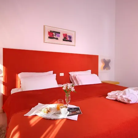 Velanera & Restaurant 4*