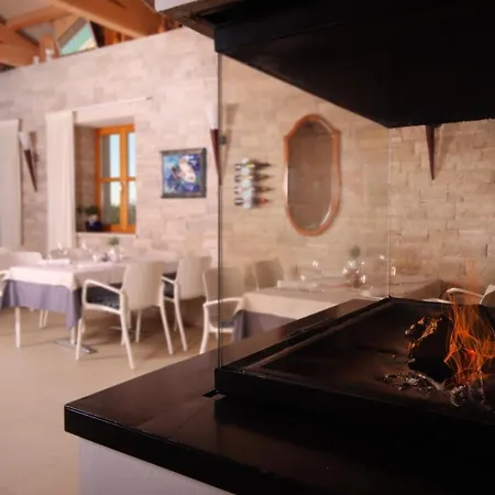Velanera & Restaurant Hotel 4*