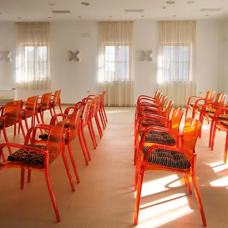 מלון Velanera & Restaurant