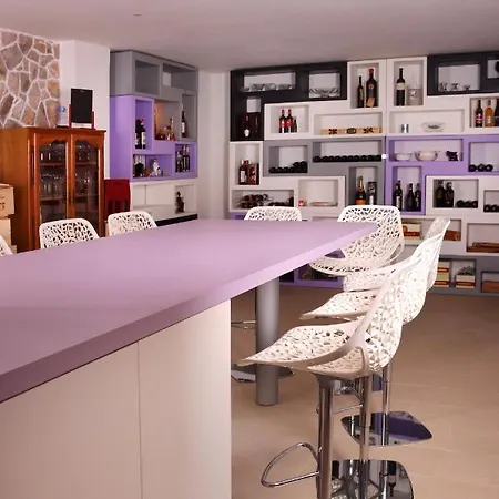 Velanera & Restaurant Hotel 4*