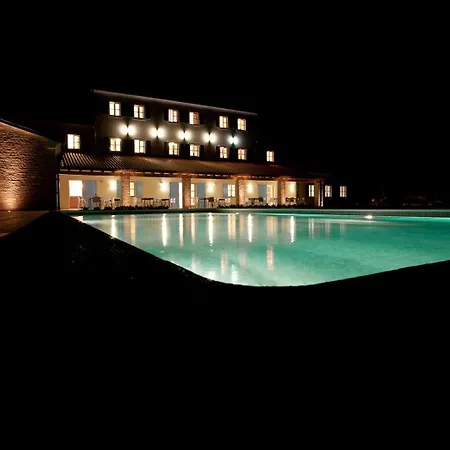 호텔 Velanera & Restaurant