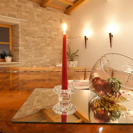 Hotel Velanera & Restaurant