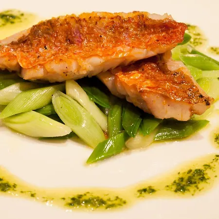 Velanera & Restaurant Hotel