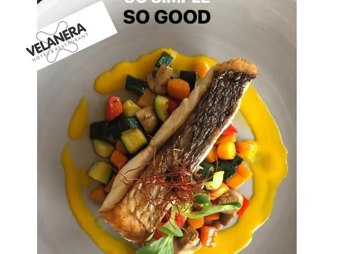 Velanera & Restaurant 호텔 Šišan