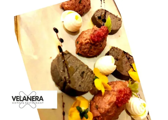Velanera & Restaurant 호텔