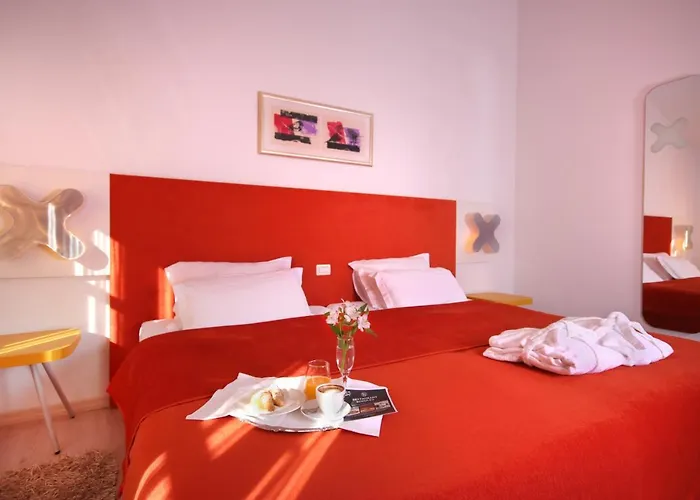 Velanera & Restaurant 4*