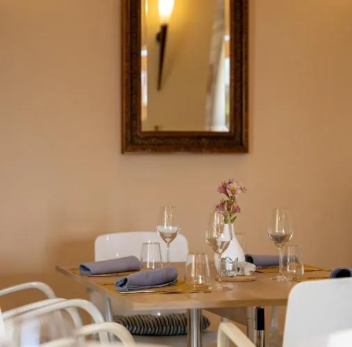 호텔 Velanera & Restaurant 4*