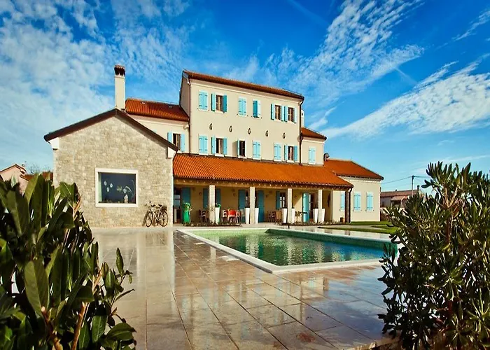 Velanera & Restaurant Šišan